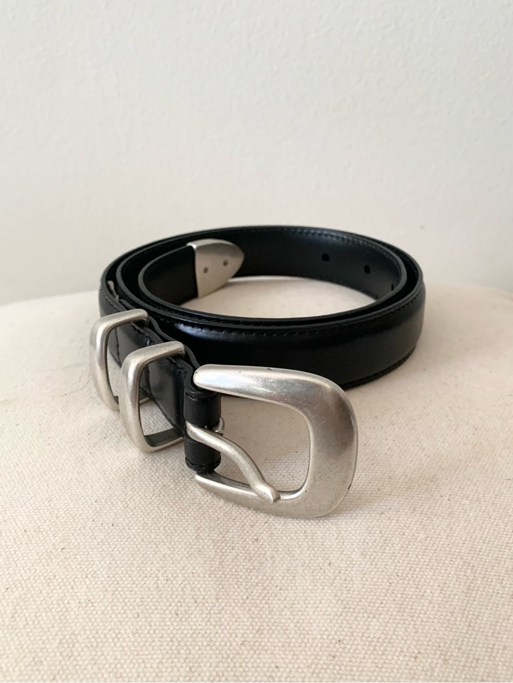 NEW Babaton Classic Black Leather Belt with Brushed Silver Buckle